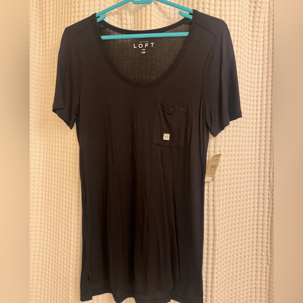 LOFT Black Short Sleeve Scoop Neck Pocket Tee
